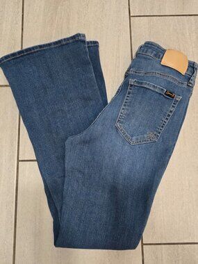 Slim Flare Jeans Women’s Size 8 Medium Wash Stretch Denim